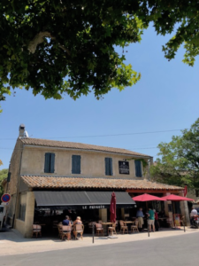 Restaurant in Eygalières