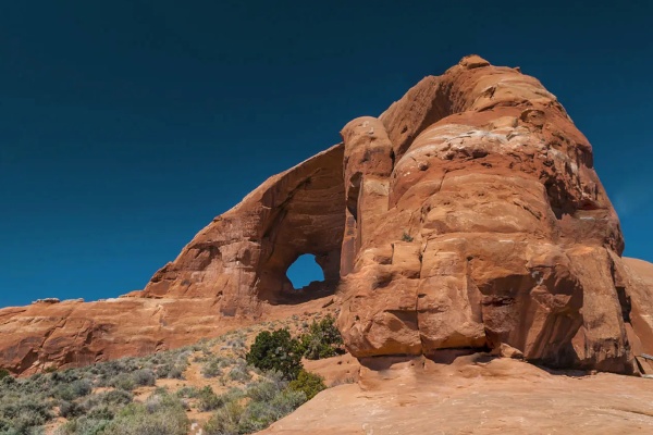 ULUM Moab arch